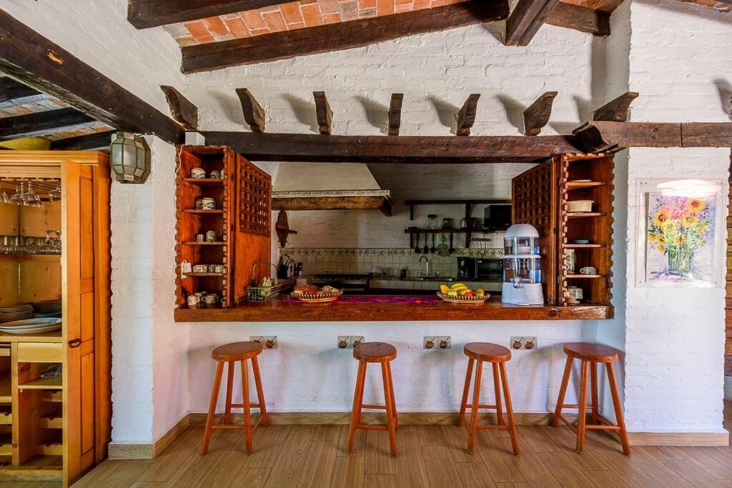 Agradable Cuarto De Hostal Sobre El Centro, Valle Valle de Bravo Exterior photo